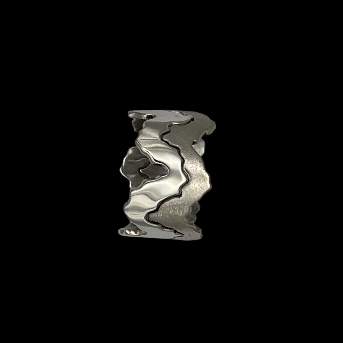 Sculptural puzzle ring