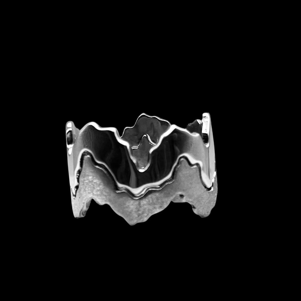 Sculptural puzzle ring