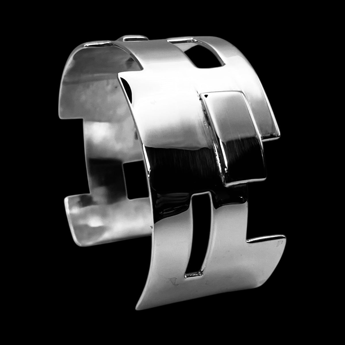 Keystone Cuff